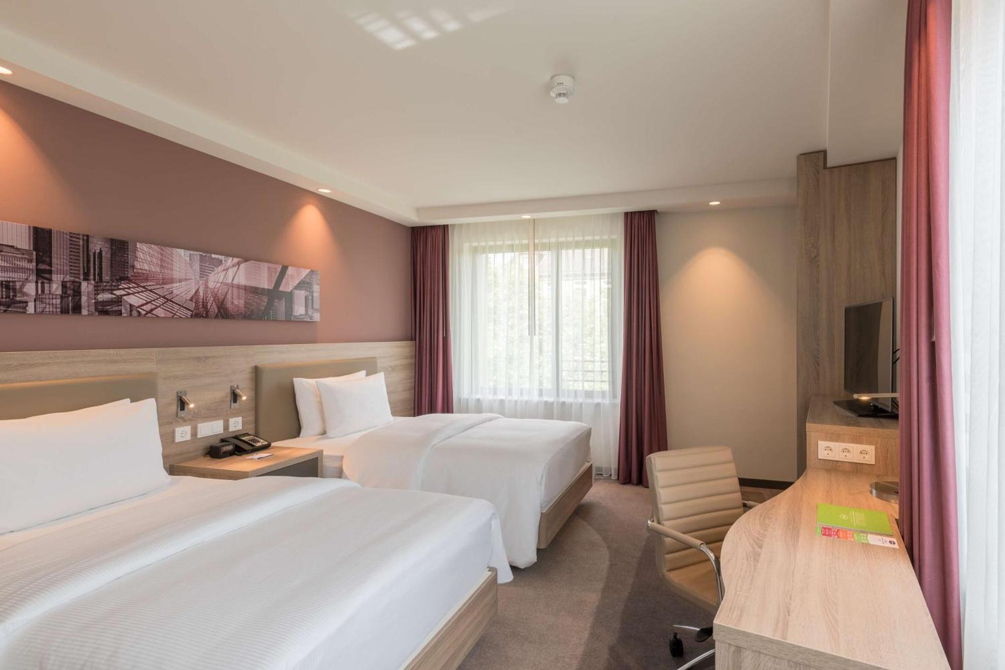 Hampton By Hilton Frankfurt Centre East Hotel