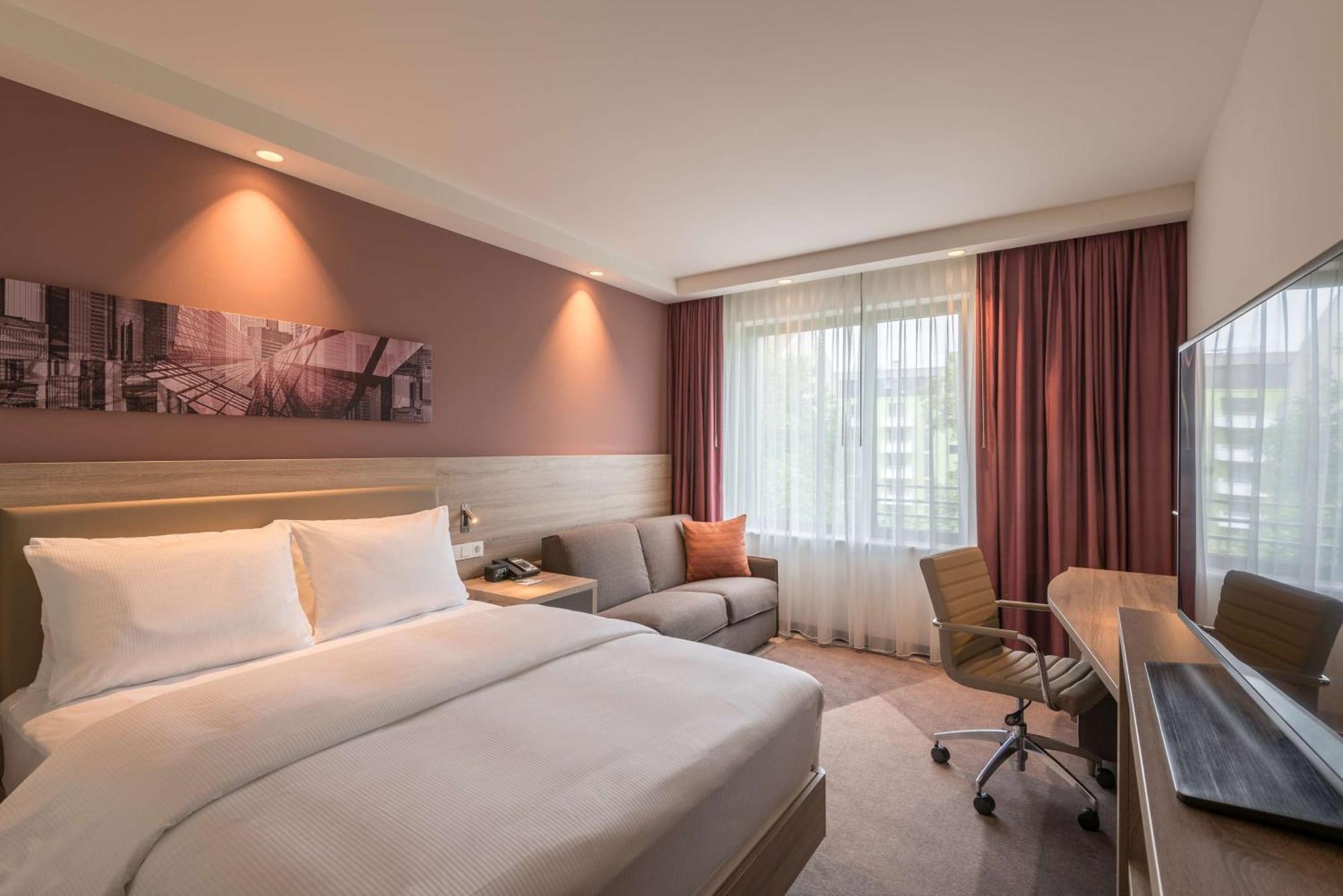 Hampton By Hilton Frankfurt Centre East 3*